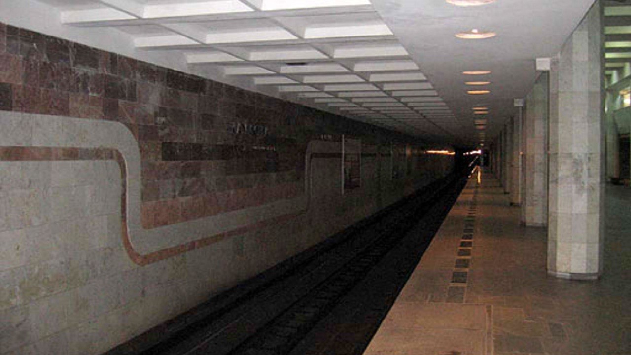 На станції метро у Харкові поліцейський відкрив стрільбу