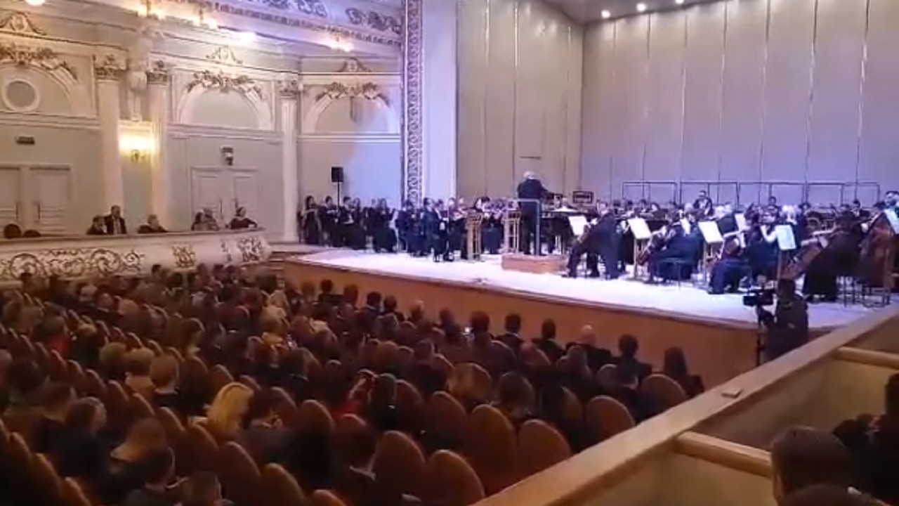 У великій залі харківської філармонії розпочався перший концерт після реконструкції