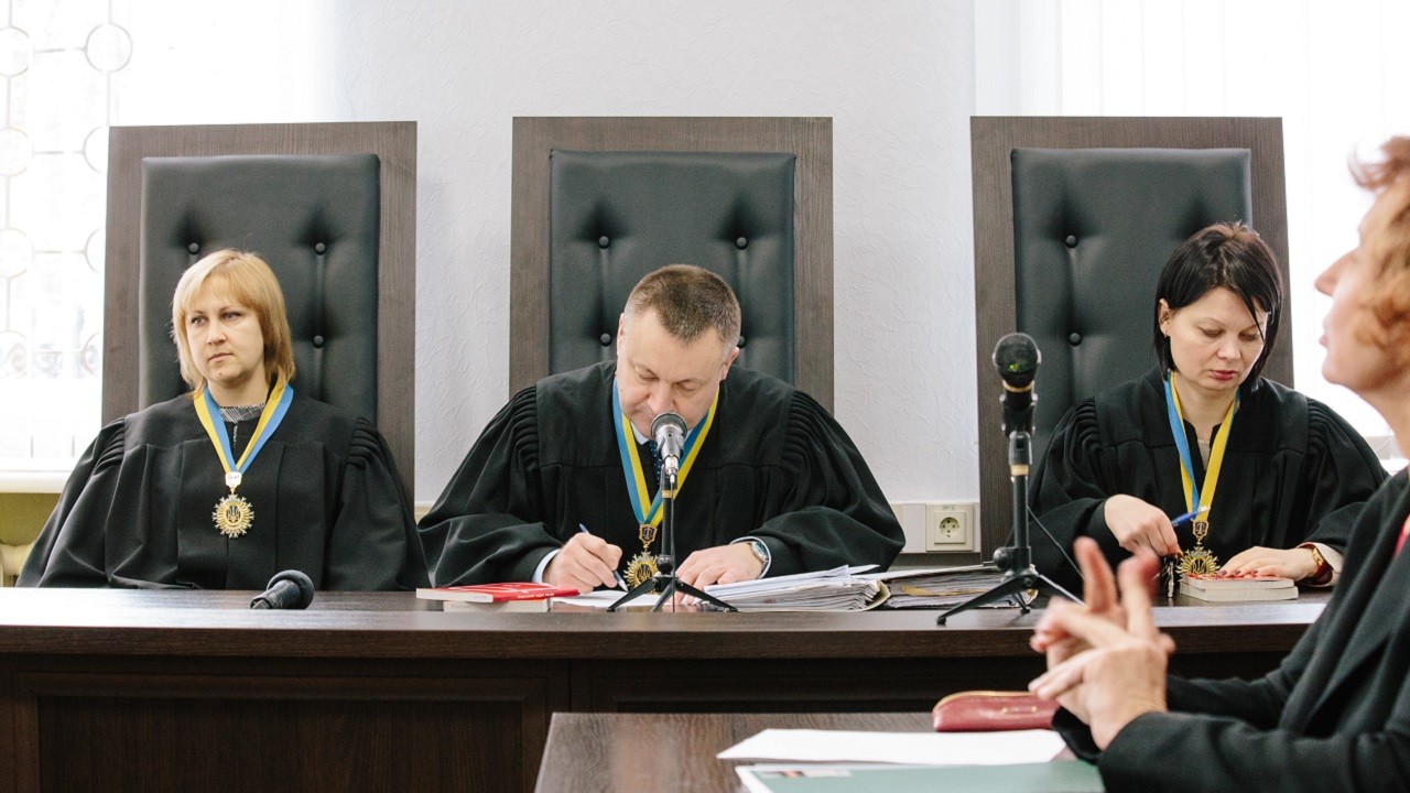 Полтавський апеляційний суд призначив засідання у справі Кернеса